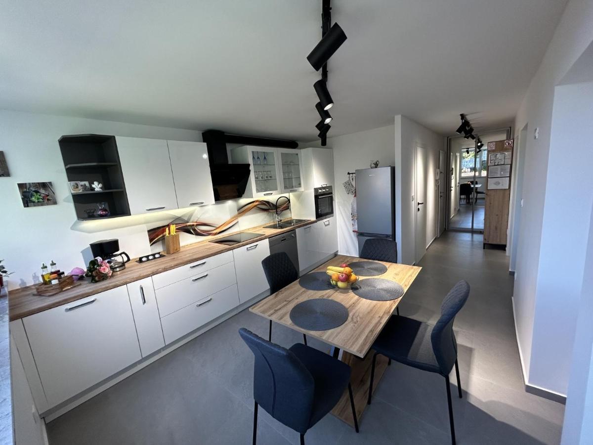 Apartment Toni Lovran Ngoại thất bức ảnh