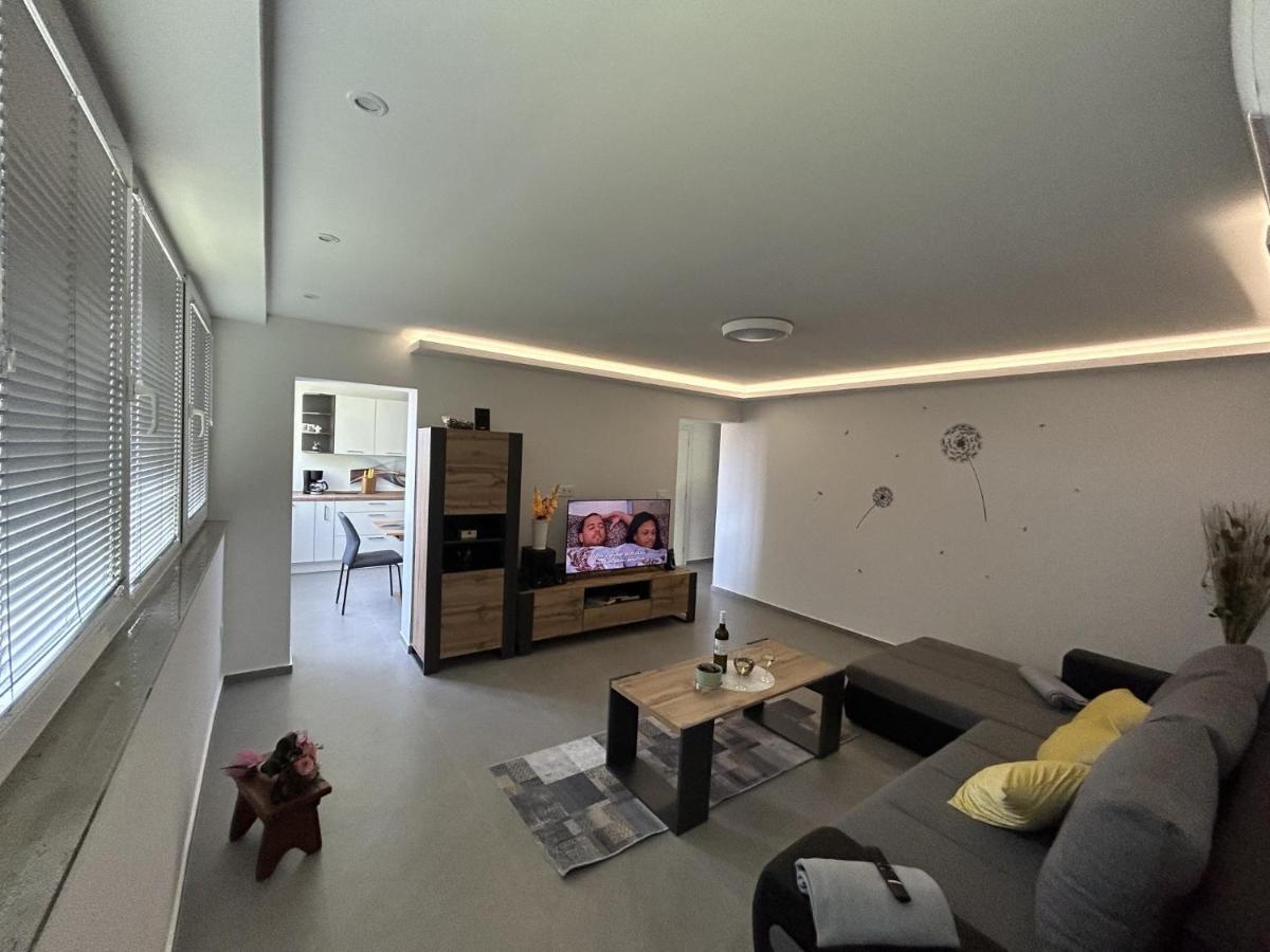Apartment Toni Lovran Ngoại thất bức ảnh