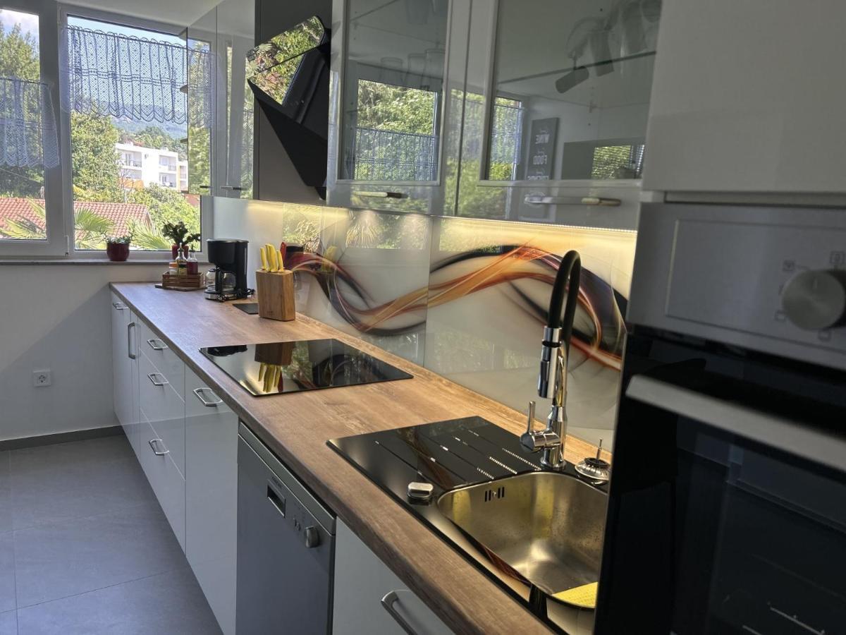 Apartment Toni Lovran Ngoại thất bức ảnh