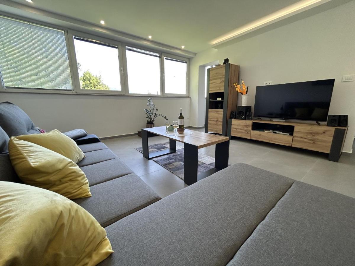 Apartment Toni Lovran Ngoại thất bức ảnh